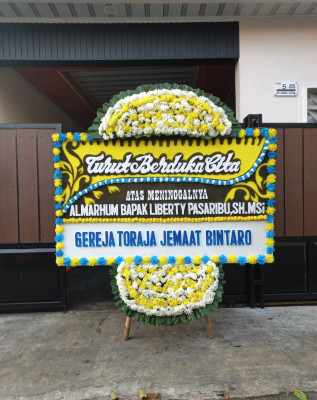 Papan Bunga Duka di Lubuk Begalung Nan Xx