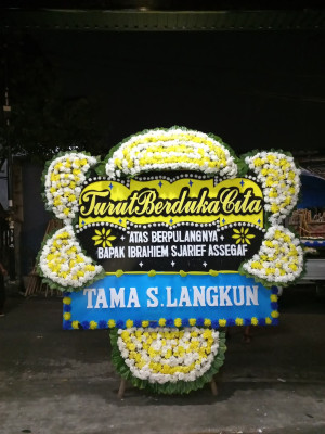 Papan Bunga Duka di Lubuk Begalung Nan Xx